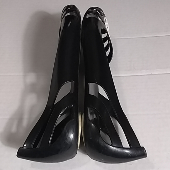 6️⃣🛑(SOLD)🛑.  GUCCI PEEP-TOE RUBBER SANDALS - Picture 4 of 8